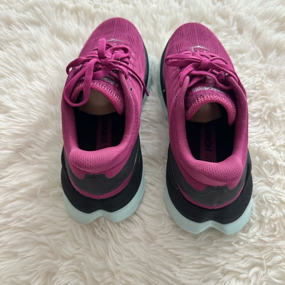 .NEW!  With Box Hoka /Pink, Womens Running Shoes-US 6 Womens - Picture 3 of 7